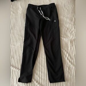 Figs Yola scrub pants.